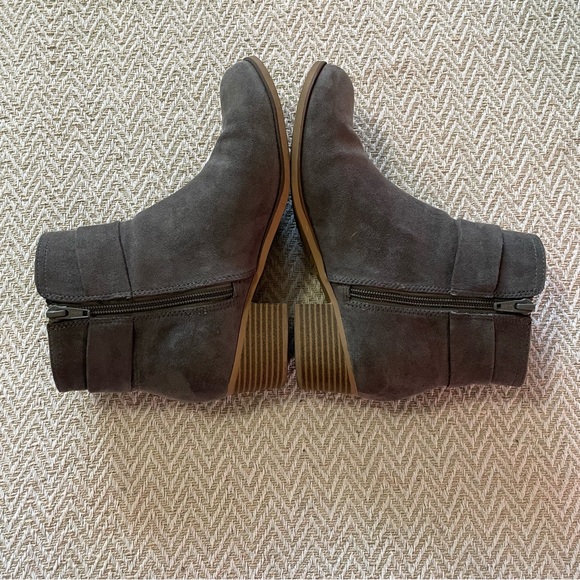 The Children’s Place Bow Booties Size 6 Girls  - Grey (fit like woman’s 8) - Picture 2 of 7